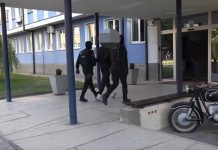 Припадници МУП-а и СБПОК-а ухапсили осам особа из Зајечара, због кријумчарења људи (ВИДЕО) МУП: Недозвољен прелазак државне границе и кријумчарење људи