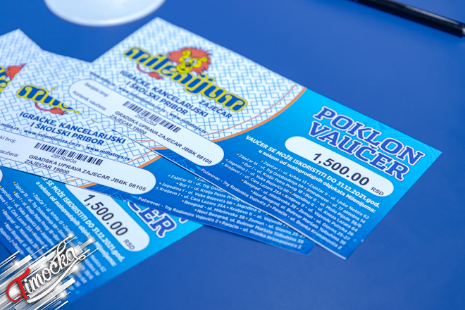 Удружење „Друштво Рома” Зајечар: Подела ваучера за школски прибор