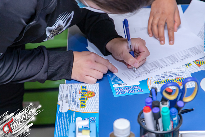 Удружење „Друштво Рома” Зајечар: Подела ваучера за школски прибор