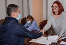 Потписани уговори за доделу подстицаја за развој сточарства и пчеларства у Зајечару Потписани уговори за доделу подстицаја за развој сточарства и пчеларства у Зајечару