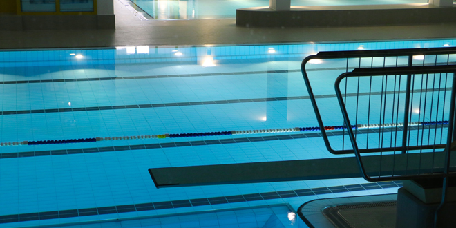 Затворени базен