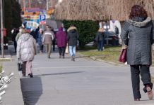 Први дан у 2025. години окупан сунцем, до 12 степени Град Зајечар – Људи шетају