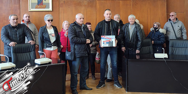 Јединствена Србија &ndash; Предавање изборне листе за локалне изборе у Бору