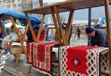 Широка лепеза производа на „Осмомартовском базару” у Зајечару (ФОТО) Манифестација „Осмомартовски базар” у Зајечару