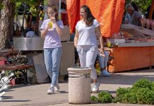 Веома топло, понегде грмљавине Општина Неготин – Девојке шетају улицом