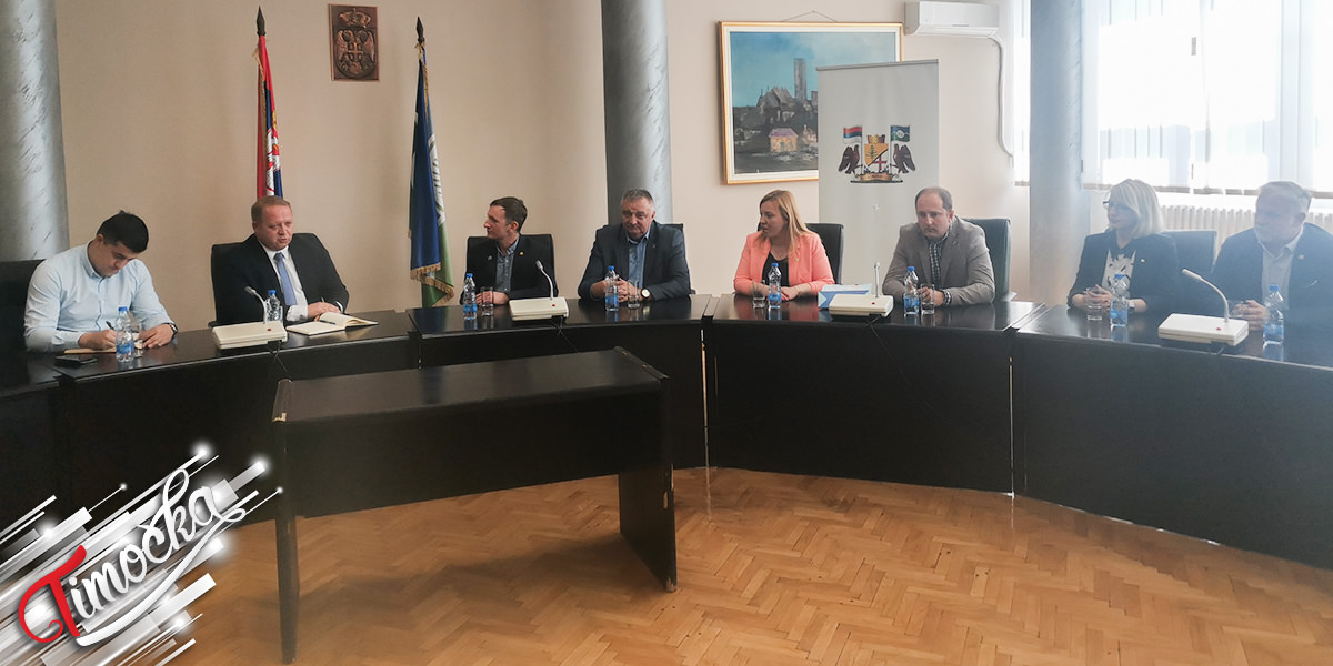 Predstavnici Rotari kluba razgovarali sa gradonačelnikom Bora Aleksandarom Milikićem