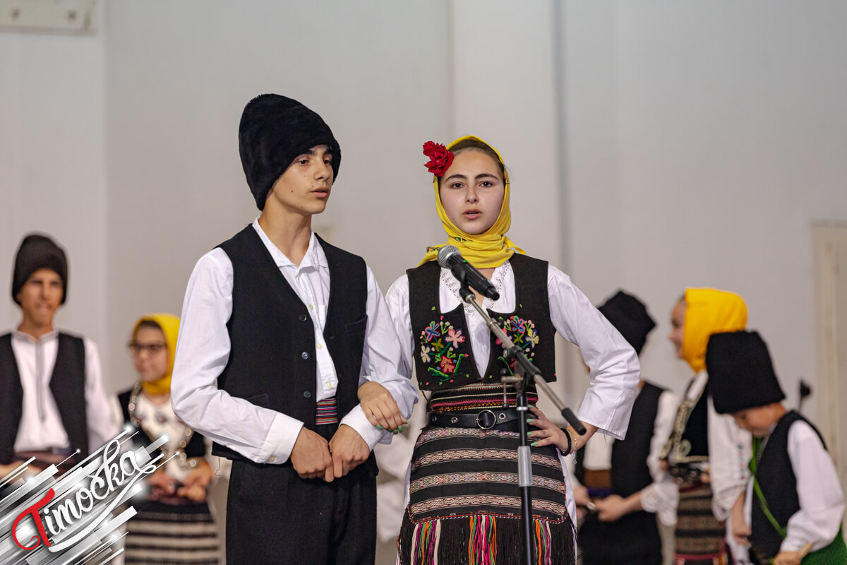 14. Међуокружна смотра сеоских фолклорних ансамбала у кореографисаном фолклору „Потекла вода студена” у Великом Извору