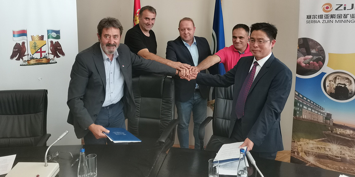 Потписан уговор између града Бора и компаније „Зиђин Мајнинг” о одржавању путева у Метовници
