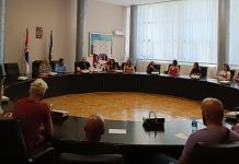 Бор: Потписани уговори о додели финансијских средстава за самозапошљавање Бор: Потписани уговори о додели финансијских средстава за самозапошљавање