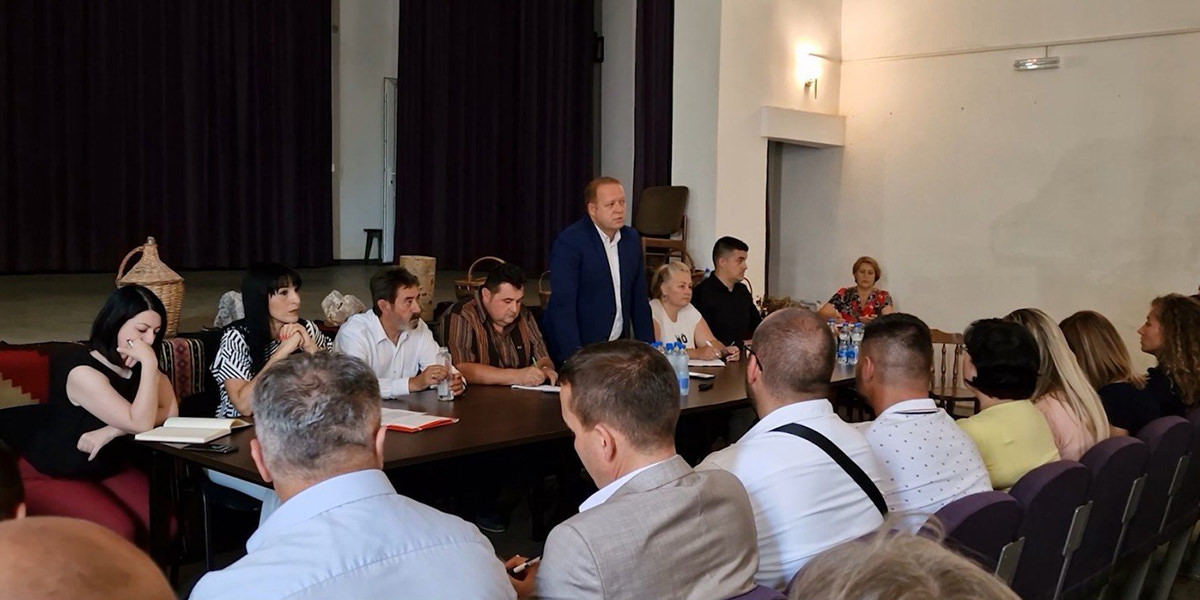 Градоначелник Бора Александар Миликић разговарао са мештанима Злота