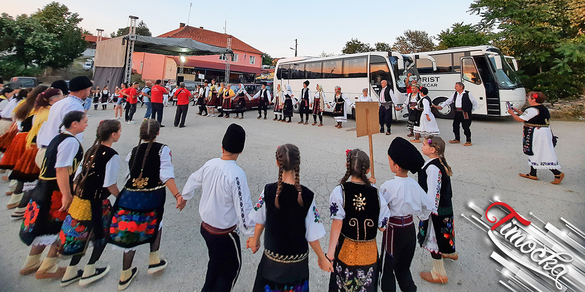 Манифестација 8. &bdquo;Јасеновачко лето&rdquo; у Великом Јасеновцу