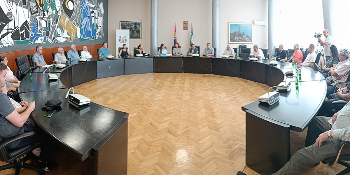 Потписани уговори за уградњу соларних панела у Бору