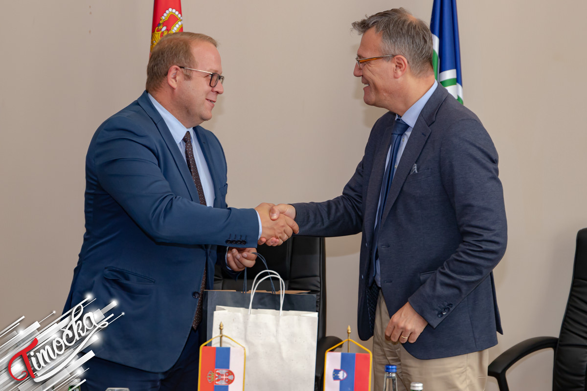 Амбасадор Словеније у Србији Дамјан Бергант у посети Бору