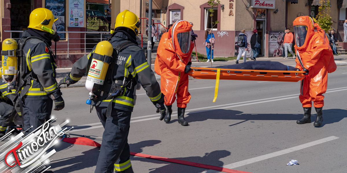 Борски ватрогасци извели показне вежбе