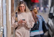 Првог дана новембра ујутру прохладно, у току дана претежно сунчано Град Зајечар – Људи шетају