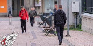 Местимично слаба киша, до 9 степени Град Зајечар – Људи шетају