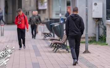 Променљиво време у Србији, највиша дневна температура до 20 степени Град Зајечар – Људи шетају