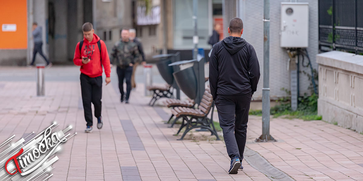 Град Зајечар – Људи шетају Град Зајечар – Људи шетају