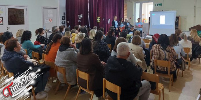 ПУ „Ђулићи” Зајечар – Екстерна дисеминација на локалном нивоу у оквиру „Ерасмус+” пројекта „Дигитални Ђулићи” ПУ „Ђулићи” Зајечар – Екстерна дисеминација на локалном нивоу у оквиру „Ерасмус+” пројекта „Дигитални Ђулићи”