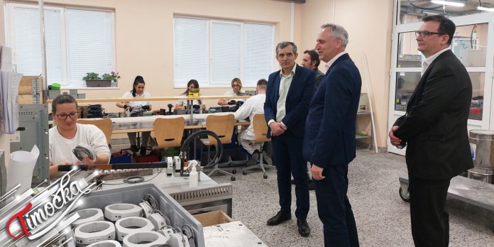 Директор Националне службе за запошљавање Зоран Мартиновић посетио Фабрику мерних трансформатора у Зајечару