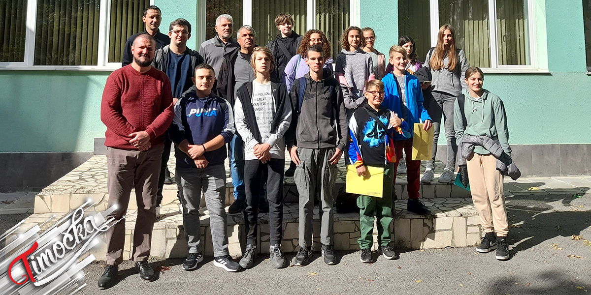 Зајечарски математичари на 18. Митровданском такмичењу из математике у Бугарској