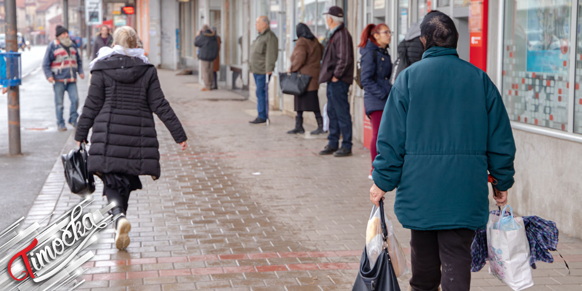 Град Зајечар – Људи шетају