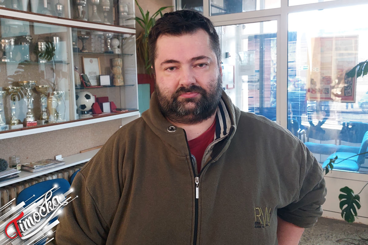Родитељи ђака ОШ &bdquo;Ђура Јакшић&rdquo; у Зајечару протестовали због лошег грејања