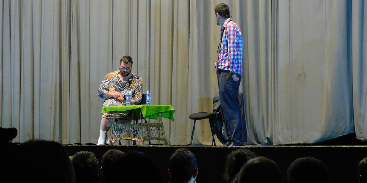 Одиграна представа &bdquo;Краљица Снежана I&rdquo; у борском биоскопу &bdquo;Звезда&rdquo;