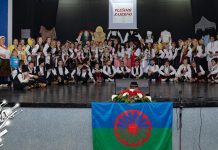 Представници Удружења „Друштво Рома” Зајечар организовали Фестивал „Плешимо заједно” (ФОТО) Фестивал „Плешимо заједно” одржан у Зајечару