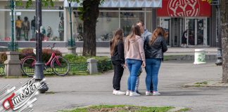 Сунчано и топло уз свеже јутро, највиша дневна температура до 22 степена Град Зајечар – Центар, људи