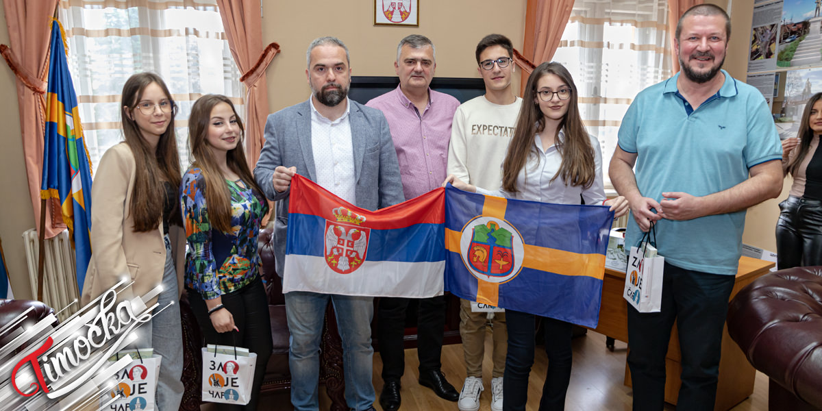У Зајечару приређен пријем за гимназијалце који су победили на такмичењу „Ученичке компаније”