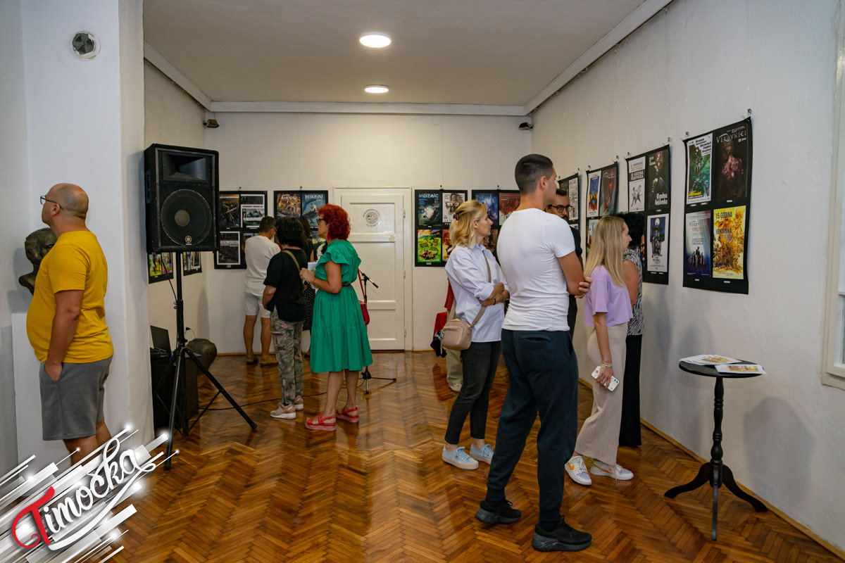 Изложба стрипа „15 година Вековника” одржана у Позоришном музеју у Зајечару