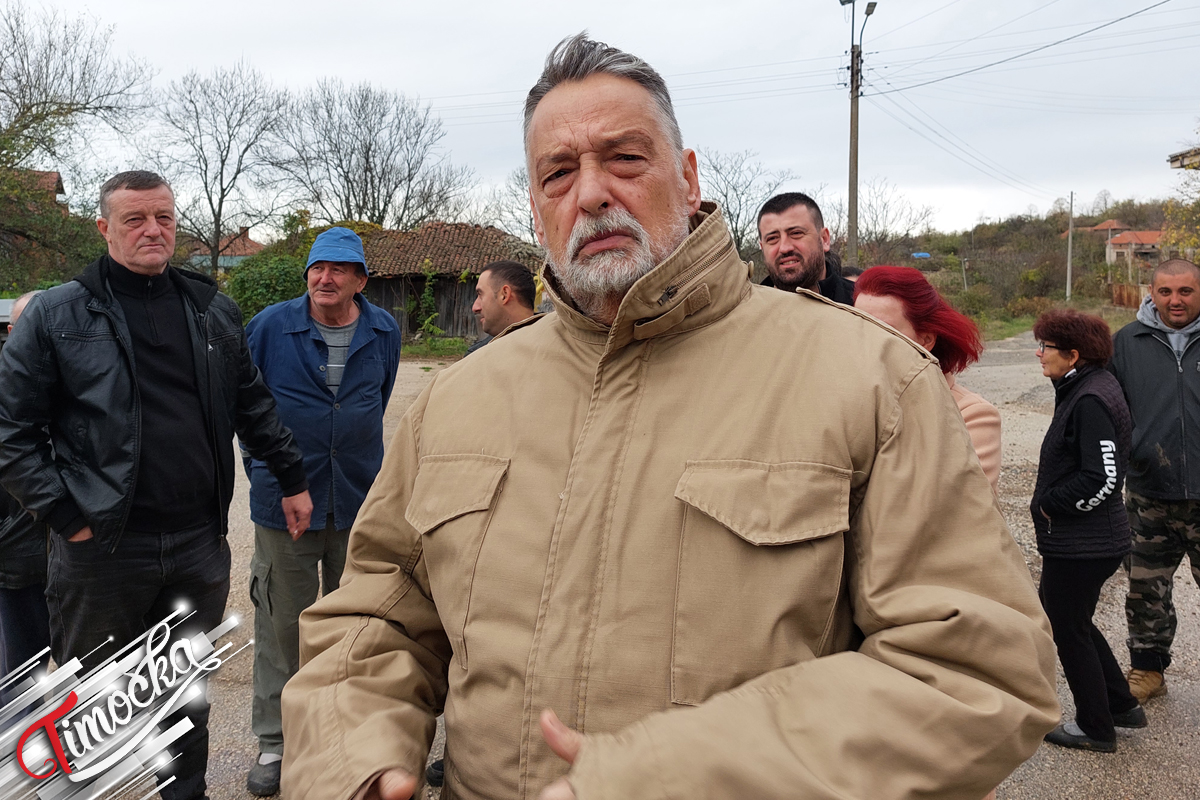 Градоначелник Зајечара Бошко Ничић обишао радове на санацији пута до железничке станице у селу Велики Јасеновац