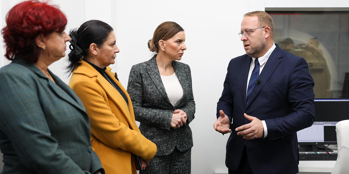 Najsavremenija magnetna rezonanca pocela da radi u Boru Cover