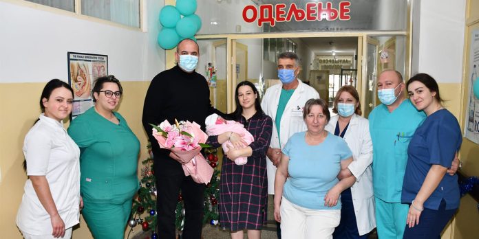Прва беба у 2024. години у Неготину девојчица Тара Прва беба у 2024. години у Неготину девојчица Тара