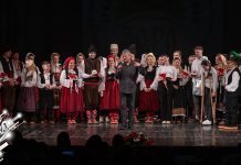 Традиционални годишњи концерт Градског фолклорног ансамбла „Зо-Ра” одржан у зајечарском позоришту (ФОТО + ВИДЕО) Традиционални годишњи концерт Градског фолклорног ансамбла „Зо-Ра” одржан у зајечарском позоришту