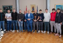 Град Бор је увек уз своје шампионе: Организован пријем за борске ватерполисте (ФОТО + ВИДЕО) Град Бор је увек уз своје шампионе: Организован пријем за борске ватерполисте