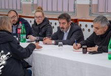 Заменик градоначелника Бора Миливоје Јаношевић разговарао са мештанима села Метовница Заменик градоначелника Бора Миливоје Јаношевић разговарао са мештанима села Метовница