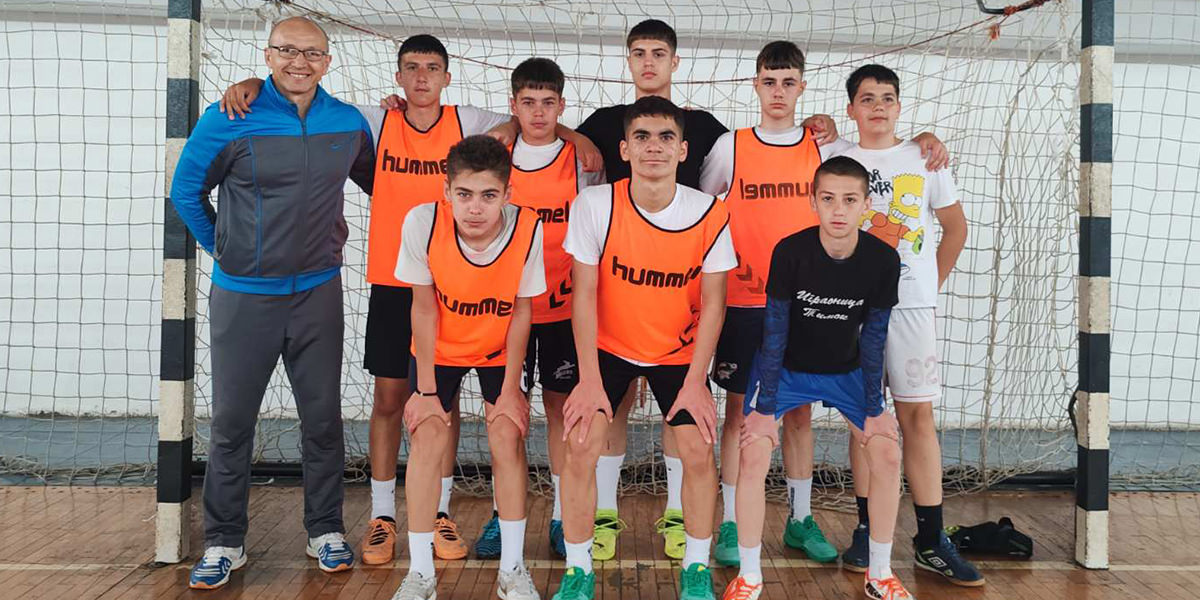 Ekipa OS Ljuba Nesic iz Zajecara osvojila drugo mesto u malom fudbalu na Olimpijskim sportskim igrama ucenika Srbije