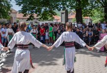 Манифестација „Укус традиције – Грљан 2024” окупила 130 учесника из Србије и Бугарске (ФОТО) Манифестација „Укус традиције – Грљан 2024” окупила 130 учесника из Србије и Бугарске