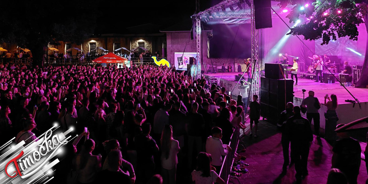 63. ФКМС у Књажевцу: Едита Арадиновић и Сека Алексић довеле атмосферу до усијања 63. ФКМС у Књажевцу: Едита Арадиновић и Сека Алексић довеле атмосферу до усијања