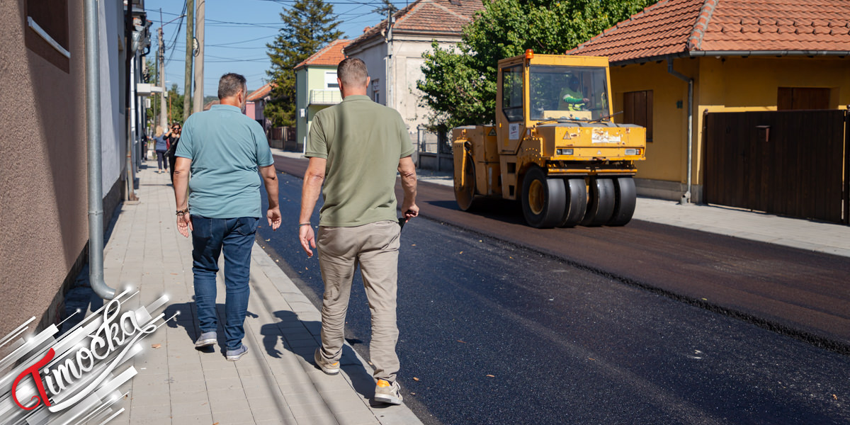 Градоначелник Зајечара Бошко Ничић обишао завршне радове на асфалтирању улице Народног фронта Градоначелник Зајечара Бошко Ничић обишао завршне радове на асфалтирању улице Народног фронта