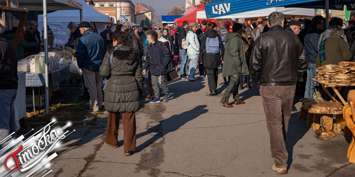 „Новогодишњи базар” у Зајечару „Новогодишњи базар” у Зајечару