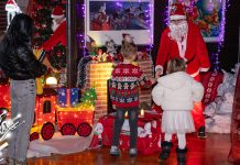 За књажевачке малишане око 1.500 новогодишњих пакетића у оквиру конкурса „Честитку достави, пакетић набави” За књажевачке малишане око 1.500 новогодишњих пакетића у оквиру конкурса „Честитку достави, пакетић набави”