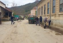 Мештани Доње Каменице удруженим снагама очистили своје село Мештани Доње Каменице удруженим снагама очистили своје село