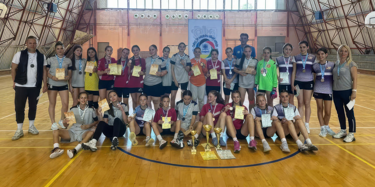 Ученице ОШ &bdquo;Ђура Јакшић&rdquo; Зајечар освојиле прво место у футсалу