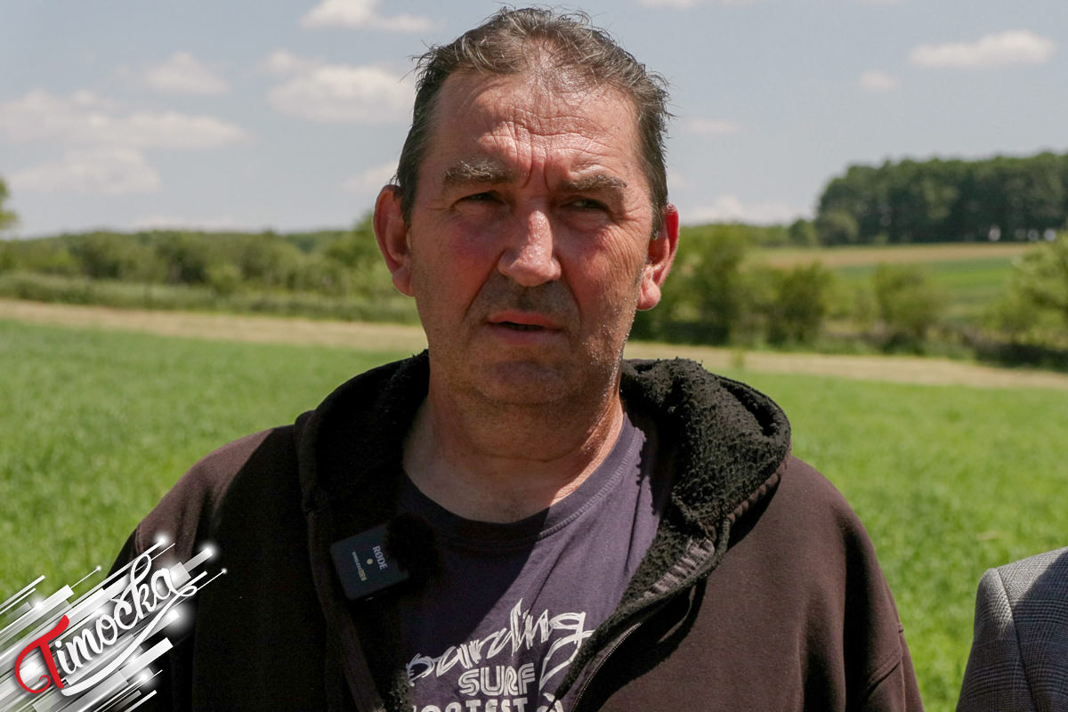 Улагања у села као темељ развоја пољопривреде: Гламочић и Виденовић обишли пољопривредна газдинства у Халову