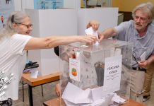 У Зајечару до 12:00 сати на локалним изборима гласало 32,64 одсто грађана Избори – гласање
