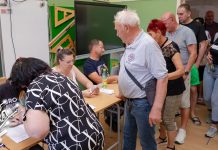 У Зајечару до 16:00 сати гласало 49,84% уписаних бирача Избори – гласање