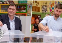 Представници листе „Уједињени за спас Зајечара – Миладин Крстић – Мирко Јеленковић” гласали на локалним изборима у Зајечару Представници листе „Уједињени за спас Зајечара” гласали на локалним изборима у Зајечару